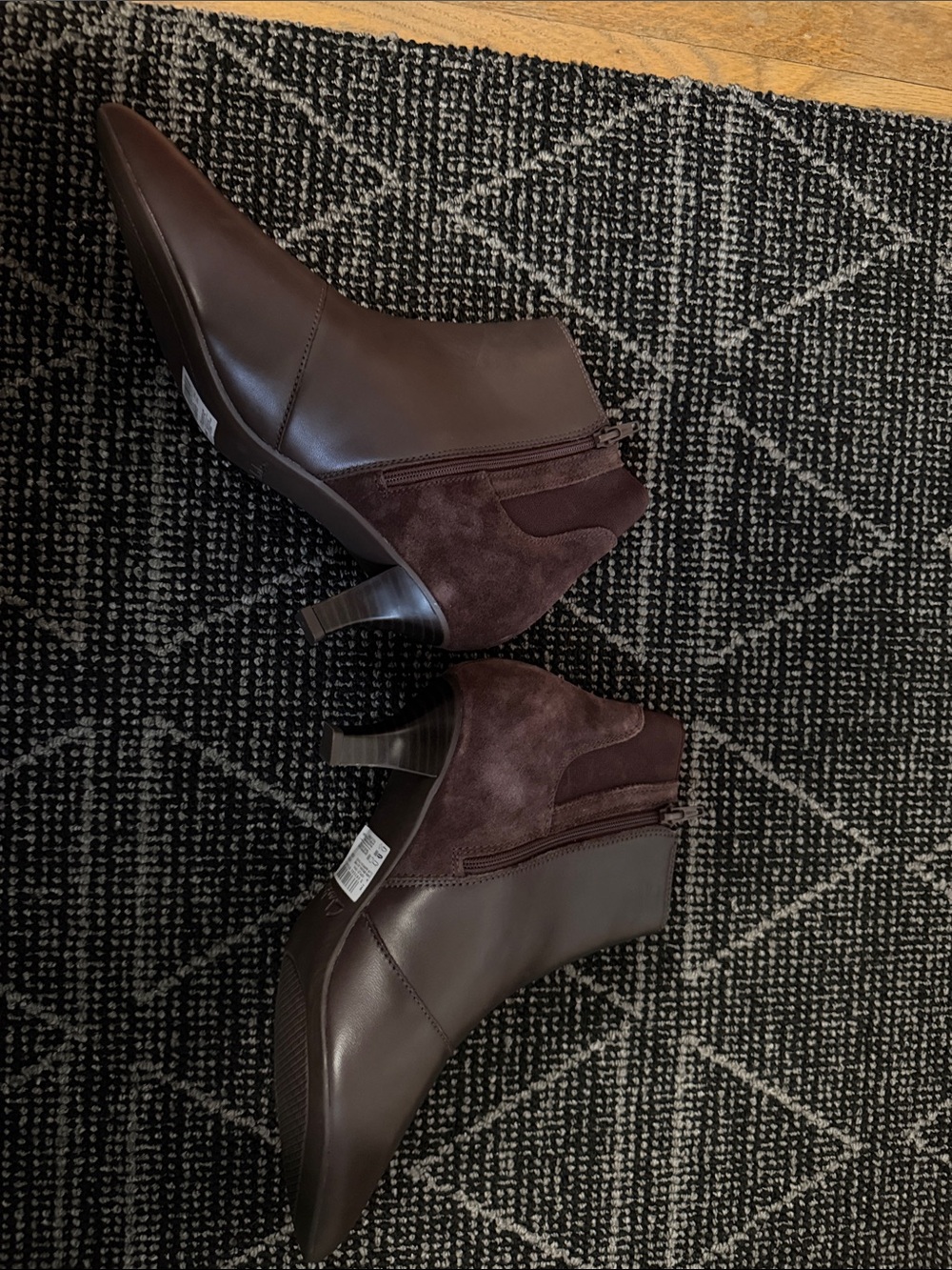 Clarks Women's Dark Brown Pointed Leather Chelsea Ankle Boots - Picture 4 of 7